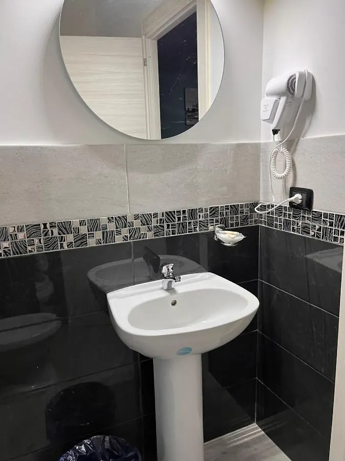 Hotel Poerio Naples 3*,